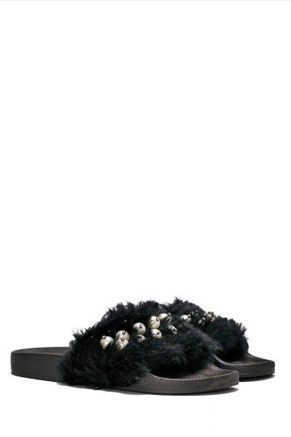 Pearl-After-My-Own-Heart-Faux-Fur-Slider.jpg