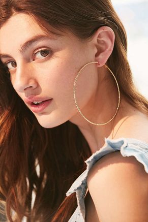 Urban-Outfitters-Tess-Textured-Hoop-Earring.jpg
