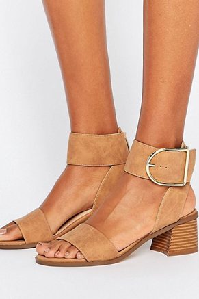 RRiver Island Block Heel Buckle Sandals