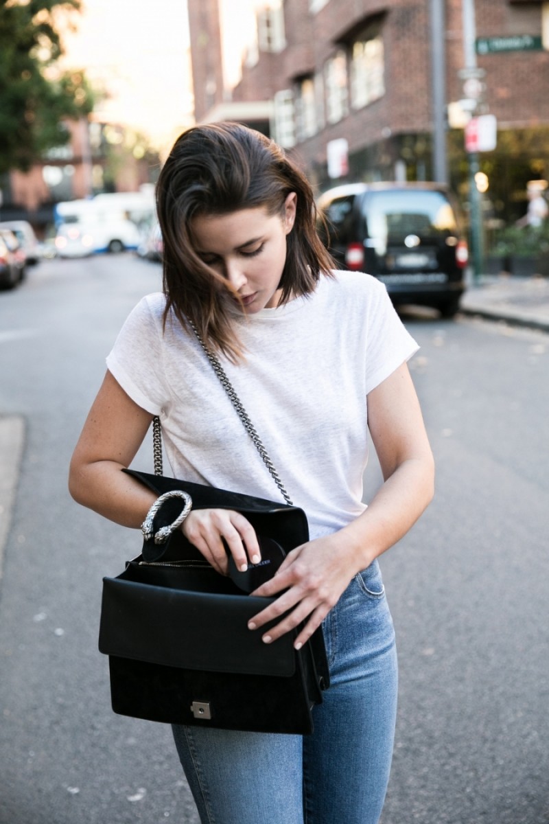 harperharley_estee-lauder_fashion-week_byhannahroche-1-1-mr9s97b7vobwbasy18bmh5eplluprjzb4j0ibrdzuk